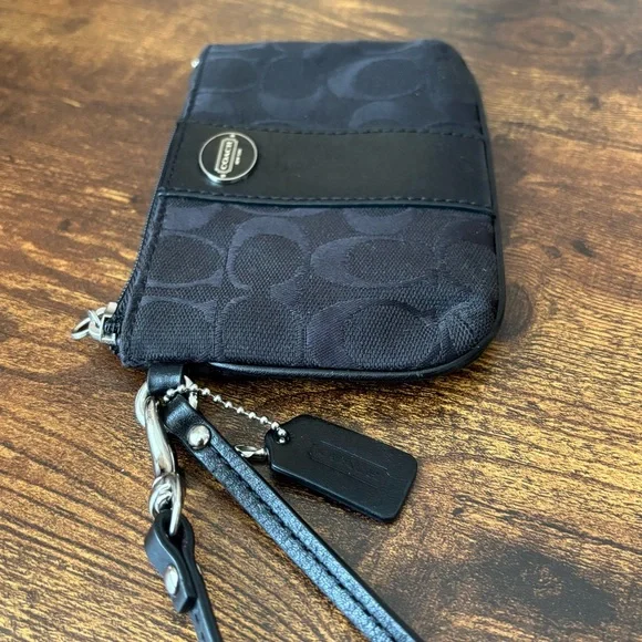 Coach Black Signature C Wristlet - Picture 5 of 10